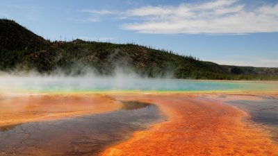 Encuentran una ‘fuente’ anómala de magma debajo del supervolcán Yellowstone
