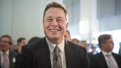 Elon Musk advierte sobre la aparición de un dictador inmortal