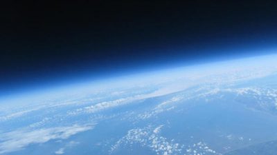¿Dónde comienza el espacio? Un investigador dice que más cerca de lo que se creía.