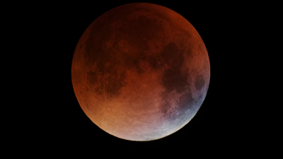 ¿Por qué el eclipse lunar del viernes será el más largo del siglo?