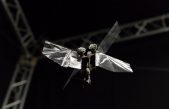 El robot que imita las acrobacias de las moscas