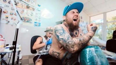 Las enfermedades más peligrosas que pueden causar los tatuajes