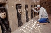 Descubren 19 esculturas de madera en ciudadela precolombina en Perú