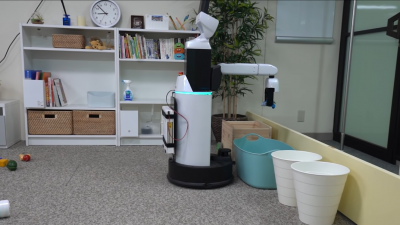 Crearon un robot que ordena el hogar: levanta las cosas que están tiradas en el piso y las pone en su lugar