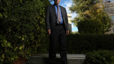 “Si existiera otra inteligencia en la galaxia ya nos habría dominado”