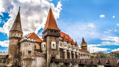 Científicos explican qué se esconde bajo el castillo del conde Drácula en Transilvania