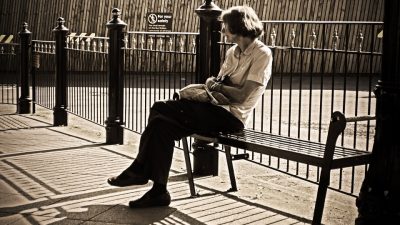 La soledad, ¿es buena o mala?