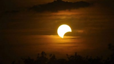 6 de enero de 2019: El primer eclipse de sol de este año