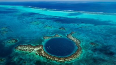 Los increíbles hallazgos en el Gran Agujero Azul del Caribe, uno de los lugares más enigmáticos del mundo