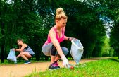 Plogging, el deporte de moda que cuida tu cuerpo y el medio ambiente