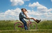 La felicidad en el matrimonio está en tu «código de barras»