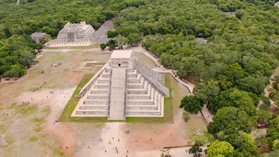 Hallan un “tesoro científico” bajo las ruinas de Chichén Itzá en México