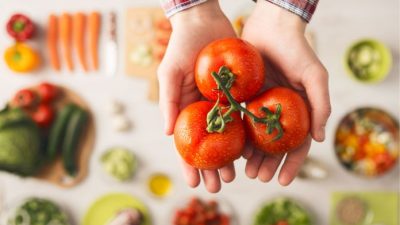 Una dieta que incluya tomates disminuye el riesgo de contraer cáncer de hígado