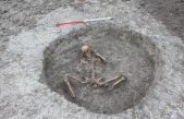 ¿Por qué enterraron estos cuerpos con el cráneo en los pies?