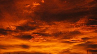 ¿Por qué el cielo se pone rojo al atardecer?