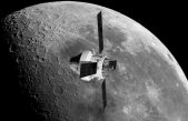 Astronautas en la Luna con el tercer módulo de servicio europeo para Orión