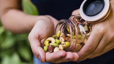 Por qué comer un puñado de frutos secos más al día puede ser una gran ayuda para adelgazar