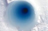 El extraño sonido que sale de un agujero en el hielo de 130 metros de profundidad