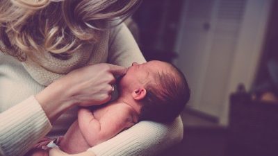 Qué es el maternés y por qué es bueno que lo emplees cuando hablas a tus hijos