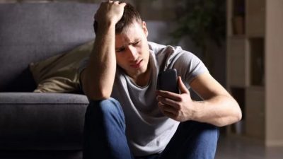 Cómo las redes sociales hacen que las rupturas amorosas sean mucho peores