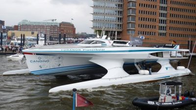 El viaje más largo en un barco movio con energía solar cubrió más de 60.000 km