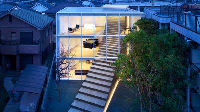 La casa de la escalera: una original edificación que conecta Tokio con el cielo