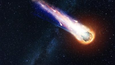 El cometa ATLAS se rompe en pedazos