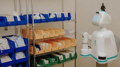 Moxi, el robot enfermero que puede ayudar en la lucha contra el coronavirus