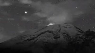 Video captura un supuesto OVNI volando fuera del volcán Mexicano