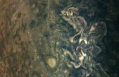 Las increíbles imágenes de las misteriosas brumas de Júpiter capturadas por la NASA