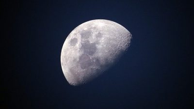 Científicos chinos revelan plan para buscar agua congelada en la Luna