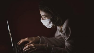 Las ‘apps’ de rastreo de contactos no bastan para detener la pandemia