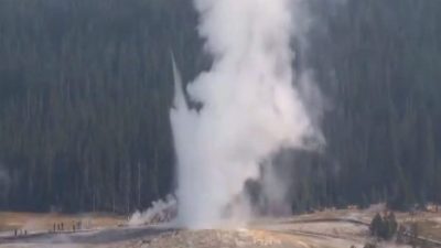 El Géiser Gigante de Yellowstone entra en erupción por primera vez en 6 años