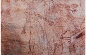 Pinturas rupestres con humanos de casi 2 metros de altura aparecen en Australia