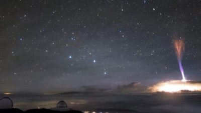 Dos extraños fenómenos en el cielo de Hawái en una sola foto