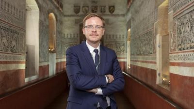 Markus Gabriel: «El nuevo Facebook es heroína mental. Habría que prohibirlo»