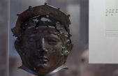 Descubren en Turquía una máscara de hierro de soldado romano de hace 1.800 años