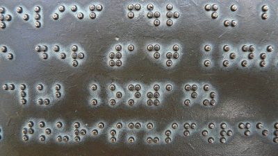 Día Mundial del Braille / Día Mundial de la Hipnosis