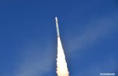 China lanza tres satélites
