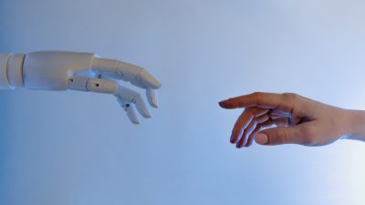 Crítica y oportunidad de la inteligencia artificial