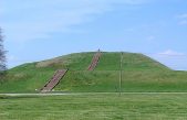 Qué sabemos de Cahokia, la megaciudad rebosante de vida que quedó sepultada en Estados Unidos