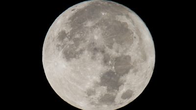 Cómo ver la espectacular Luna de Esturión este agosto, la última superluna del año