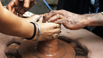 Neuronas espejo: así nos ponen en la piel de los demás