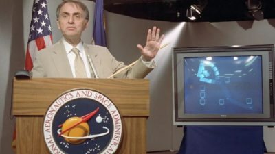 La predicción de Carl Sagan sobre el futuro se está haciendo realidad, y es preocupante