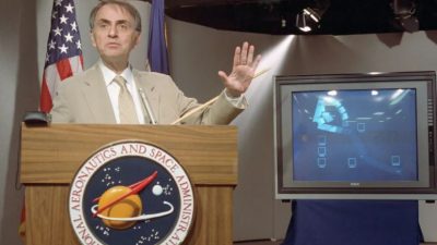 La predicción de Carl Sagan sobre el futuro se está haciendo realidad, y es preocupante