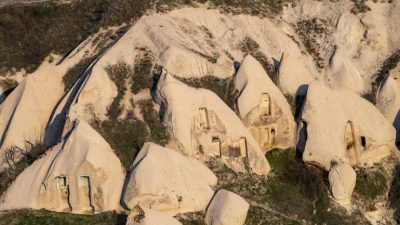 El misterio de Derinkuyu, la ciudad subterránea debajo de Capadocia con 20 mil habitantes