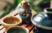 La mítica tradición de las mascotas de té, los acompañantes que traen buena fortuna en las ceremonias chinas