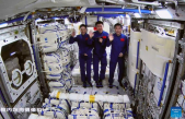 Astronautas de Shenzhou-14 entran en módulo de laboratorio Mengtian