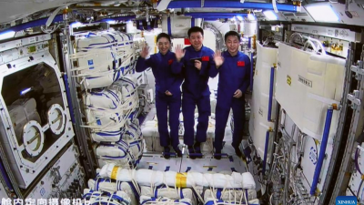 Astronautas de Shenzhou-14 entran en módulo de laboratorio Mengtian
