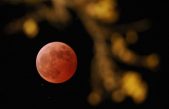 Así se vio la última Luna de Sangre de 2022, completamente eclipsada por la sombra terrestre